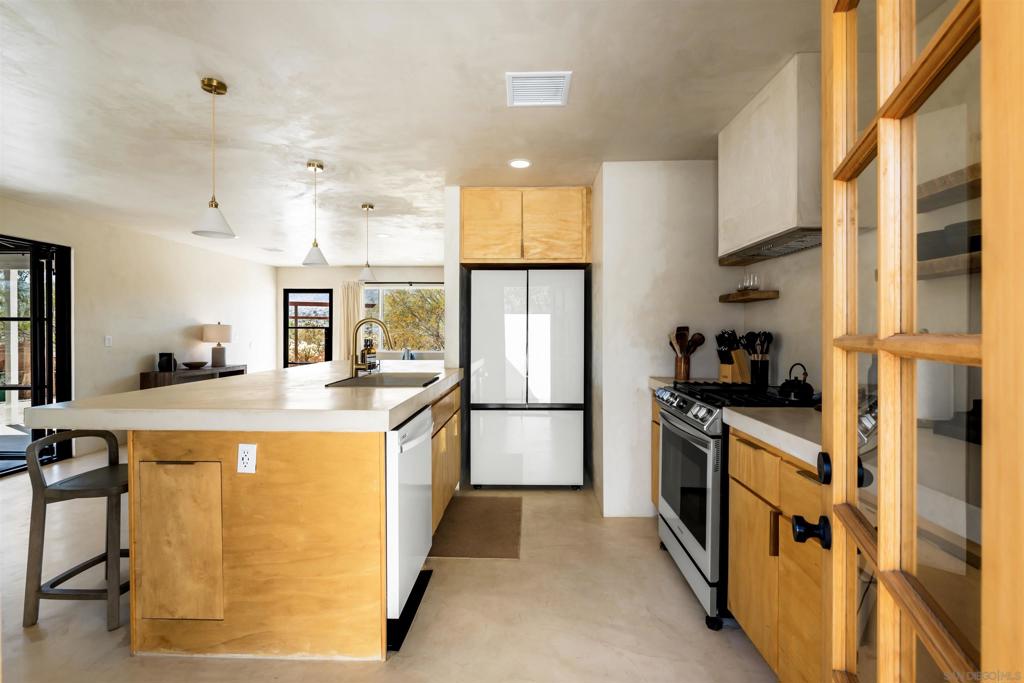 61790 Morningside Road