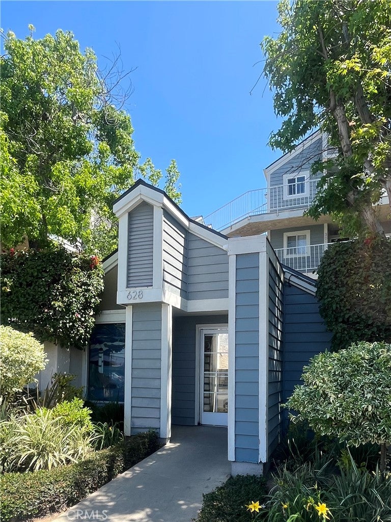 628 Daisy Avenue