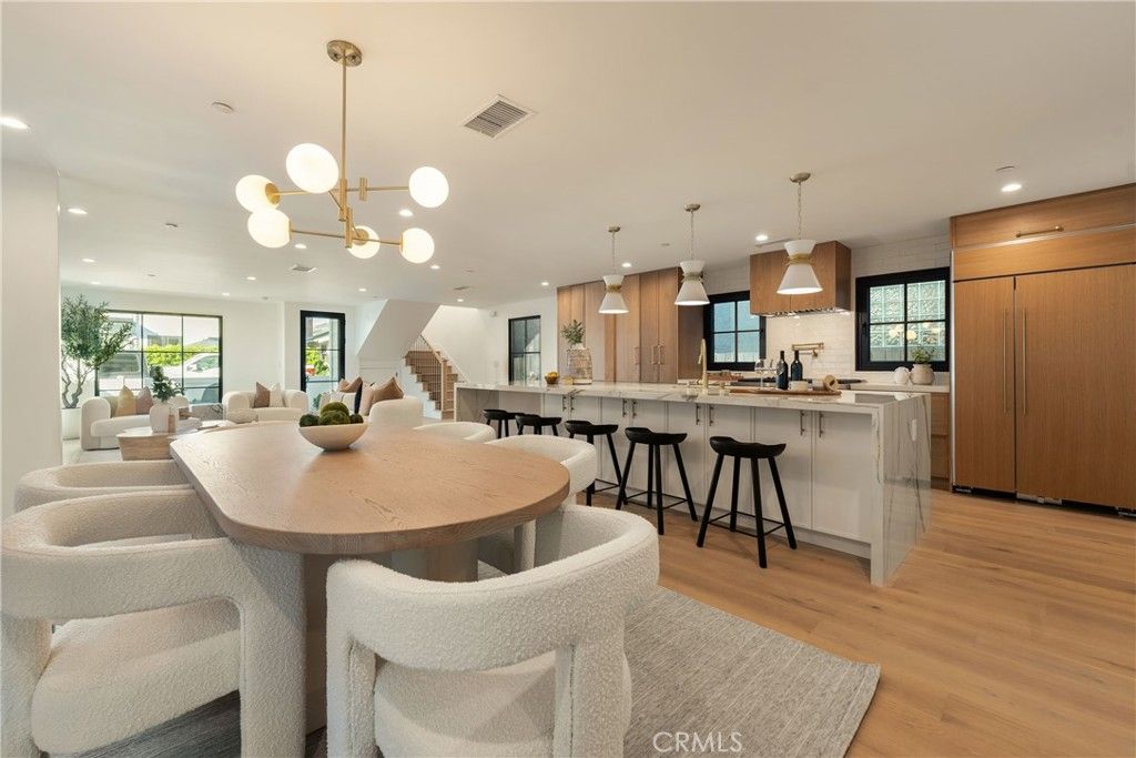 Photo of 214 Abalone Avenue, Newport Beach, CA 92662 (MLS # LG26025367)