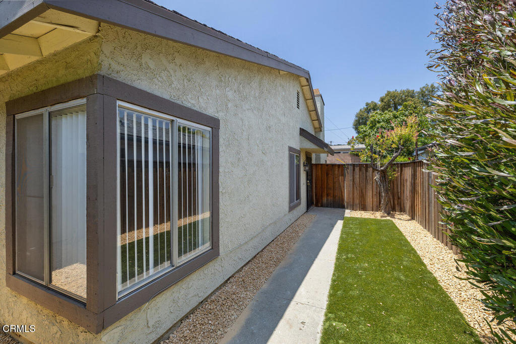 525 W Santa Barbara Street