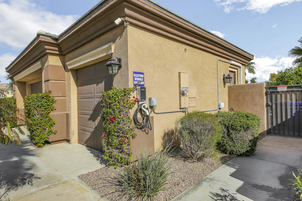 Montage at Santa Rosa - Residential