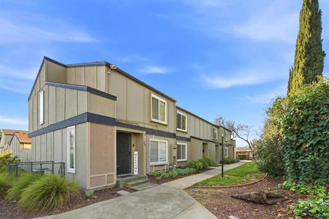 Photo of 9 El Capitan Ln, Antioch, CA 94509 (MLS # 41122702)