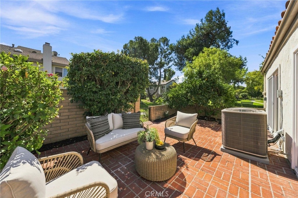 52 Acacia Tree Lane, Irvine CA 92612 - Photo 35