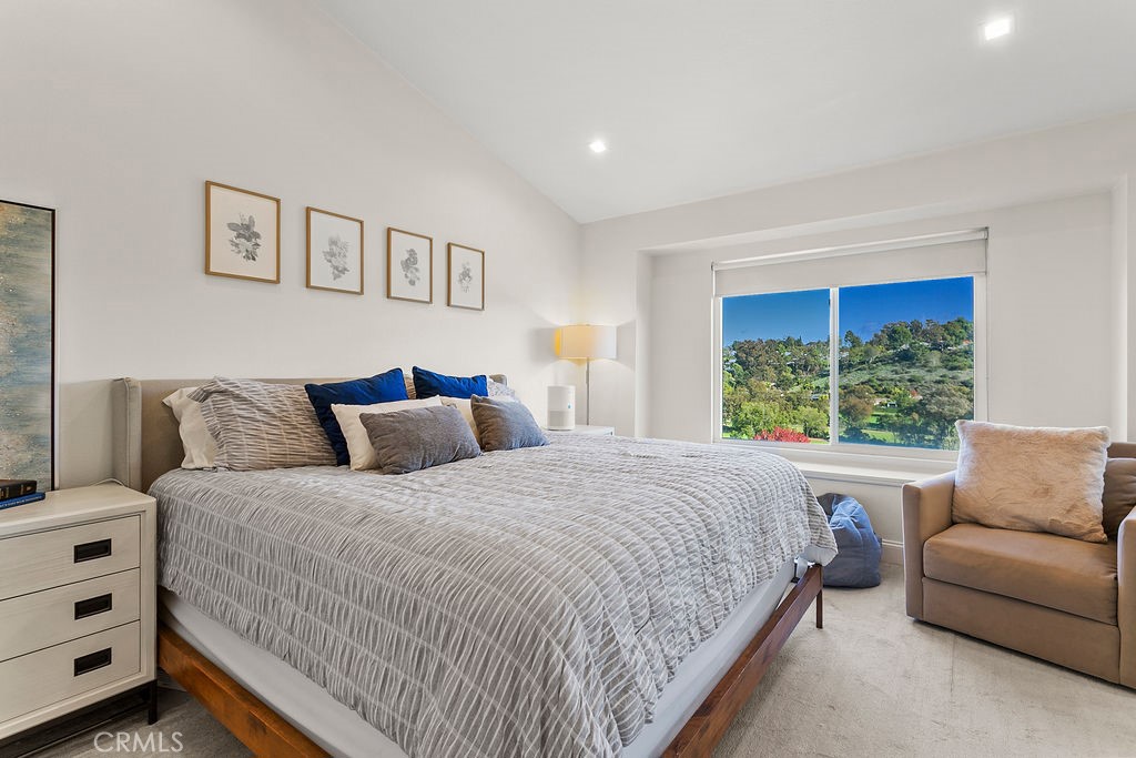 La Vista (LVIS) - Residential Lease