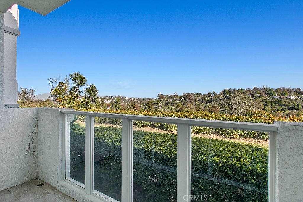 La Vista (LVIS) - Residential Lease