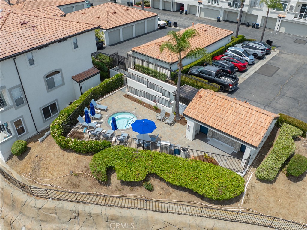 La Vista (LVIS) - Residential Lease