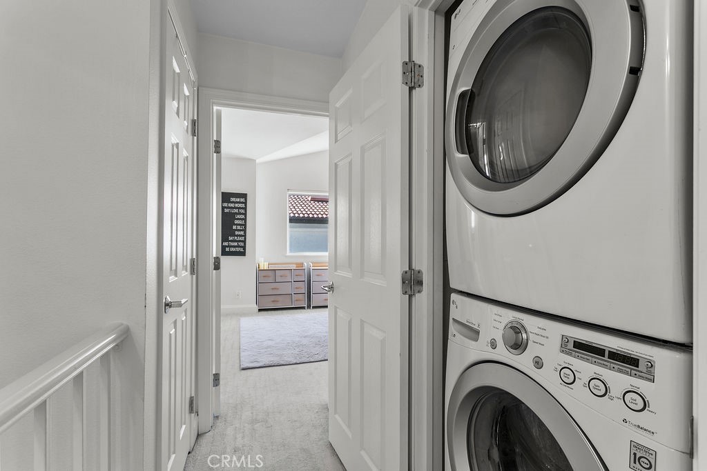 La Vista (LVIS) - Residential Lease