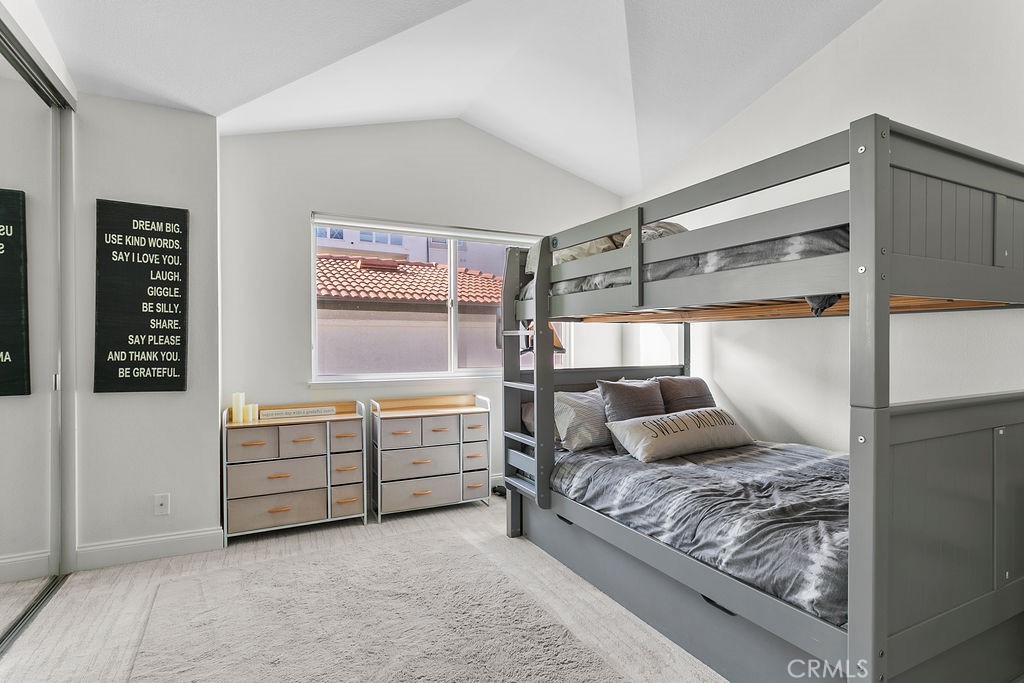 La Vista (LVIS) - Residential Lease