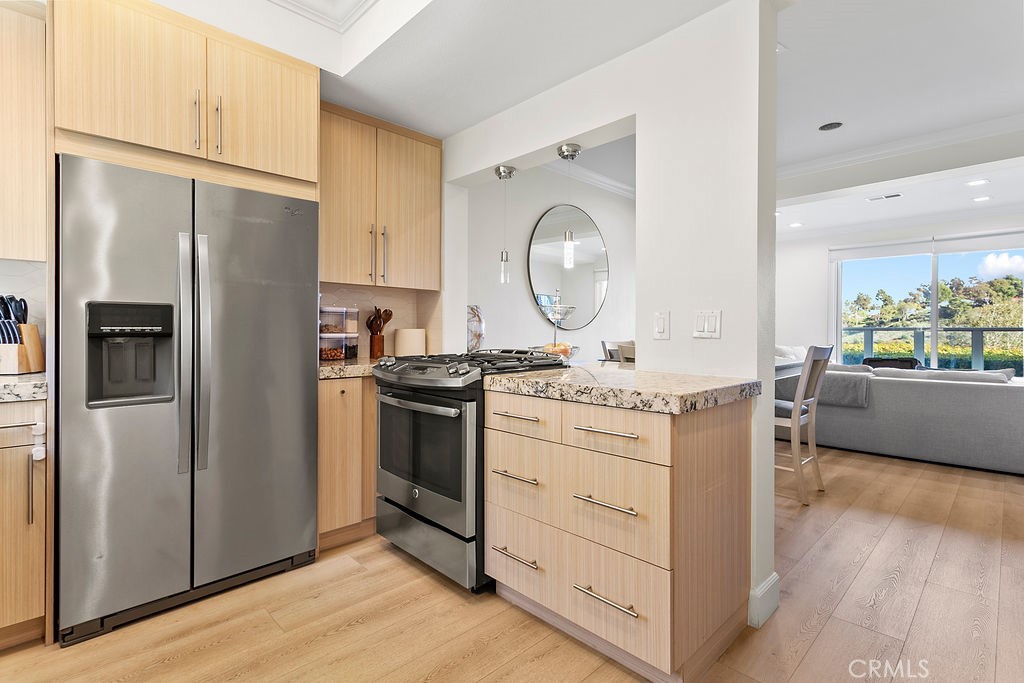 La Vista (LVIS) - Residential Lease