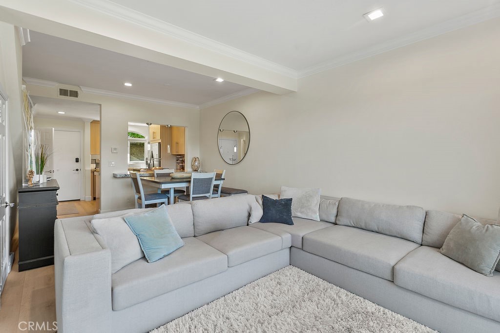 La Vista (LVIS) - Residential Lease