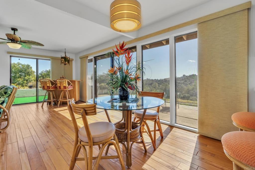 2542 Los Cerritos Lane