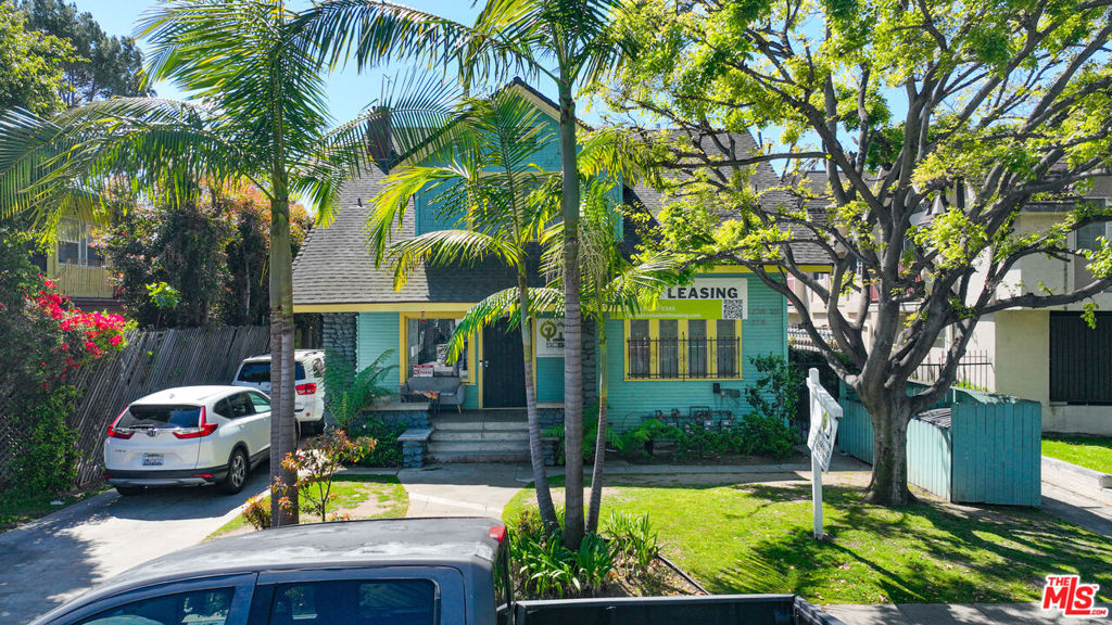 1238 W 30th Street