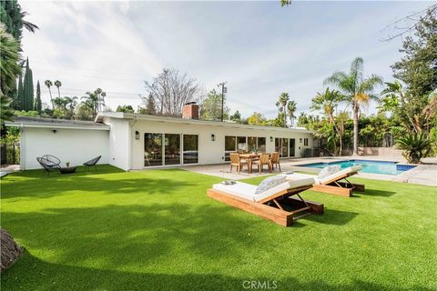 5720 Wilhelmina Woodland Hills CA 91367