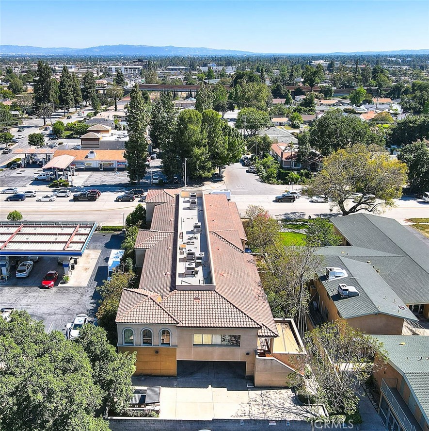7 W Foothill Boulevard