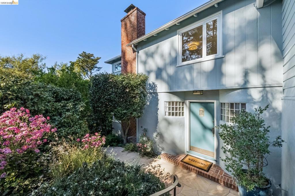 2556 Carisbrook Dr