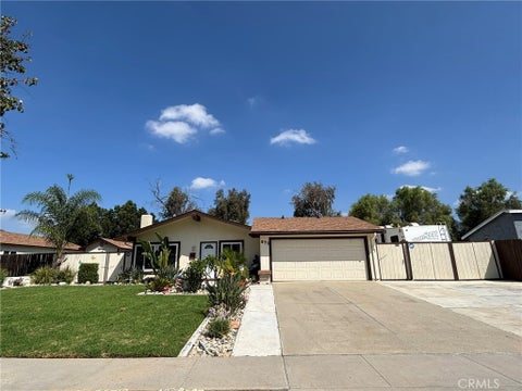 Photo of 871 W Francis ST, Corona, CA 92882 (MLS # TR26196549)