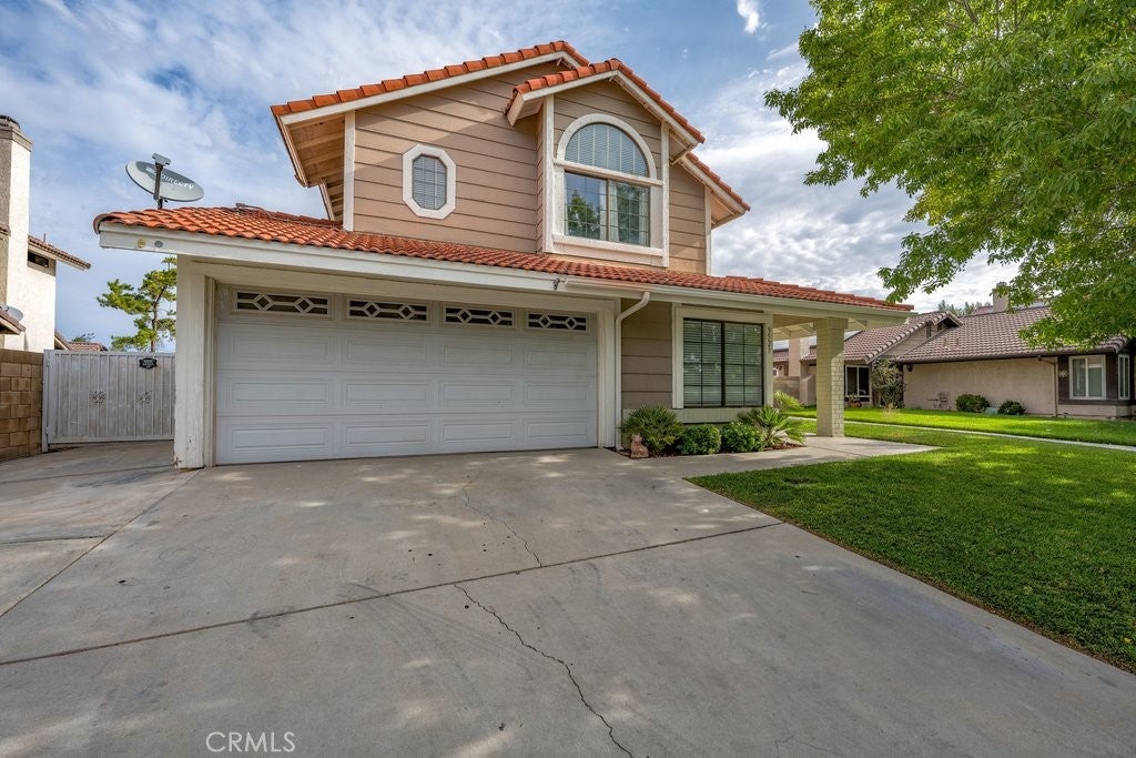 Photo of 3523 W Avenue K4, Lancaster, CA 93536 (MLS # SR26210997)
