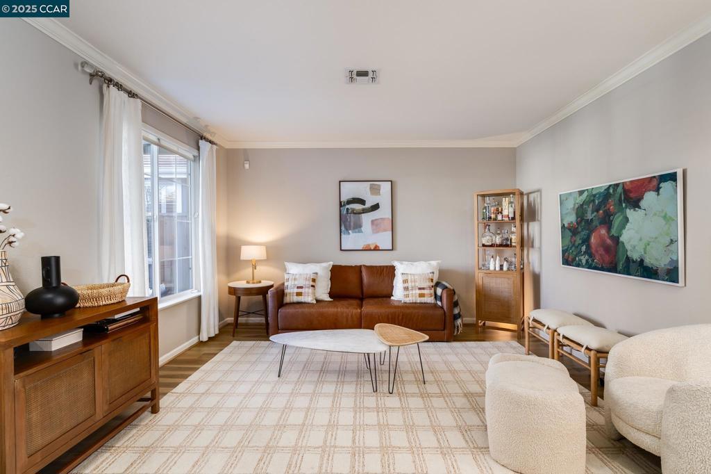 CA MEADOWS - Residential