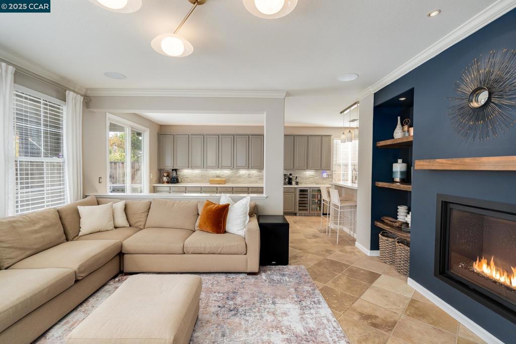 CA MEADOWS - Residential