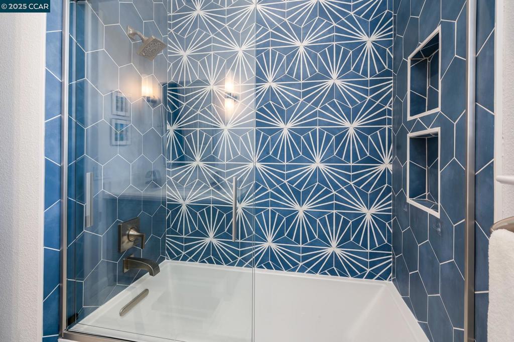 CA MEADOWS - Residential