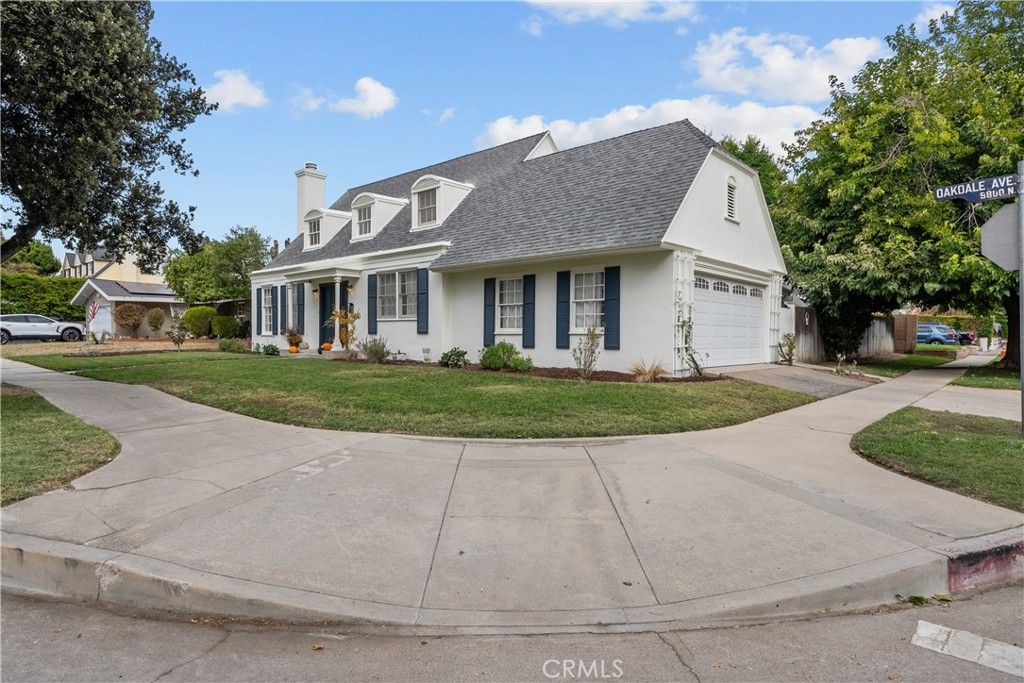 Photo of 9830 Oakdale Ave, Chatsworth, CA 91311 (MLS # SR25239971)
