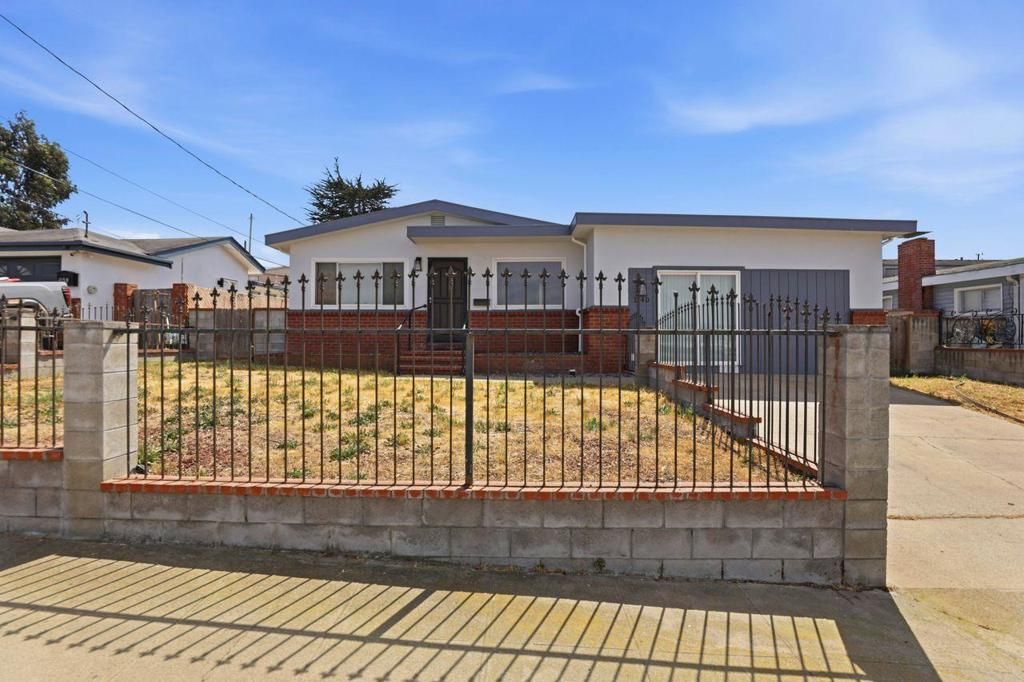 Photo of 1140 Palm Avenue, Seaside, CA 93955 (MLS # ML82042399)