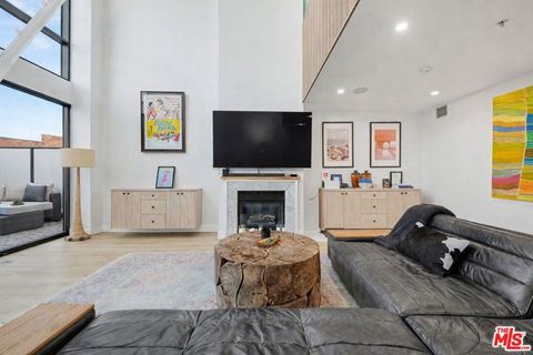 Photo of 700 Main Street #5, Venice, CA 90291 (MLS # 26641243)