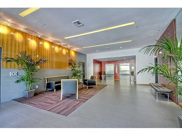 Live in the heart of it all! Gorgeous condo with a very spacious open kitchen concept floor plan. End unit with a balcony and a westerly view! Nice quiet building with secured entry, fitness center, rooftop common area with great skyline views and one underground parking space included. Available January 5, 2016 for move in. Neighborhoods: East village - Downtown San Diego Complex Features: ,,, View: City Sewer: Sewer Available