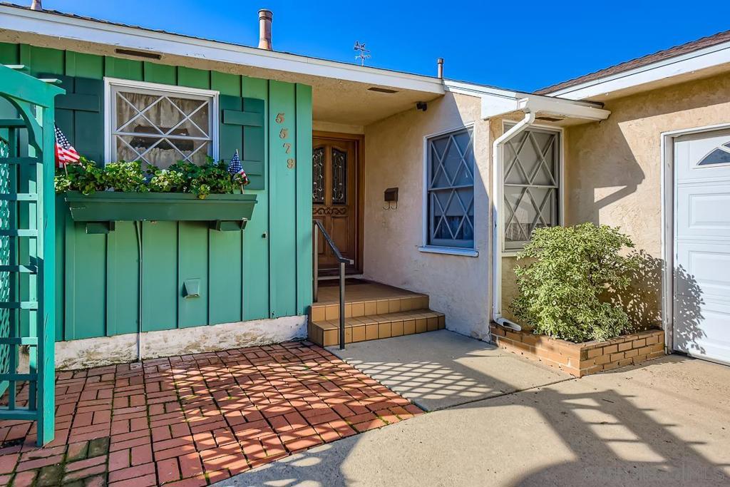 Properties 2 5579 BARCLAY AVE