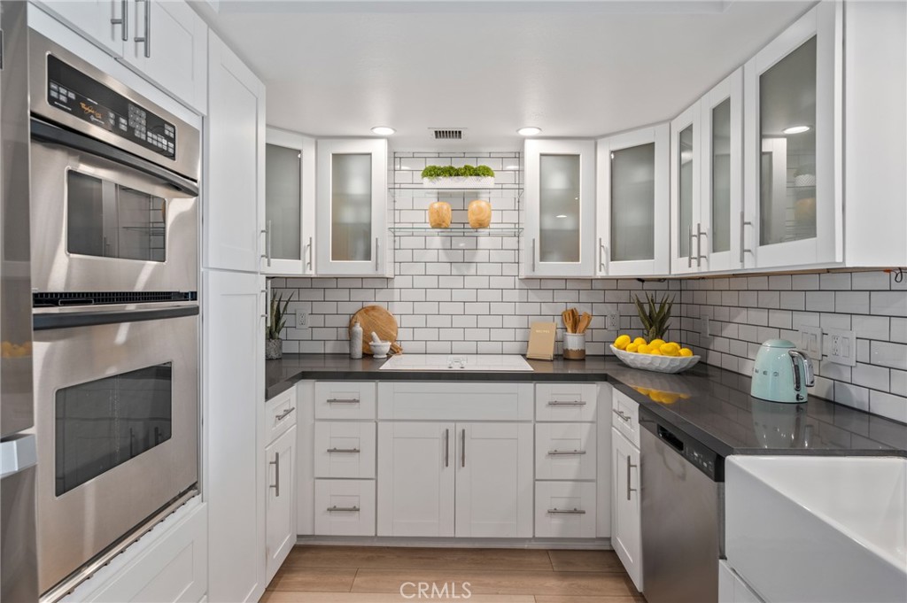 13700 Marina Pointe 611