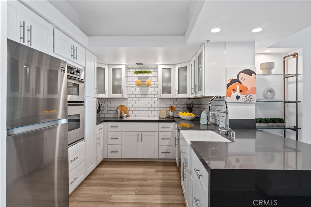 13700 Marina Pointe 611