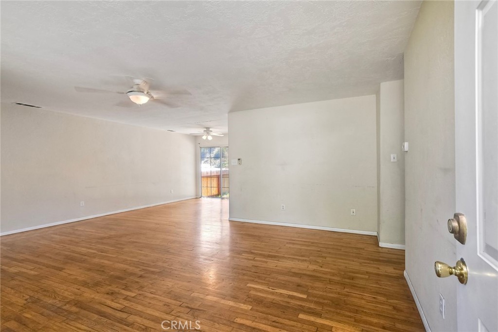 5012 Tierra Baja Way