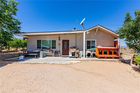 MLS: SR26113173