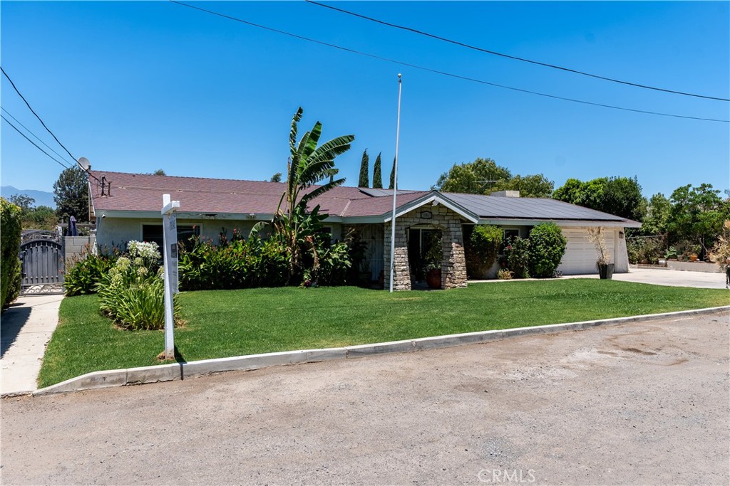 10865 Wagon Train Ln
