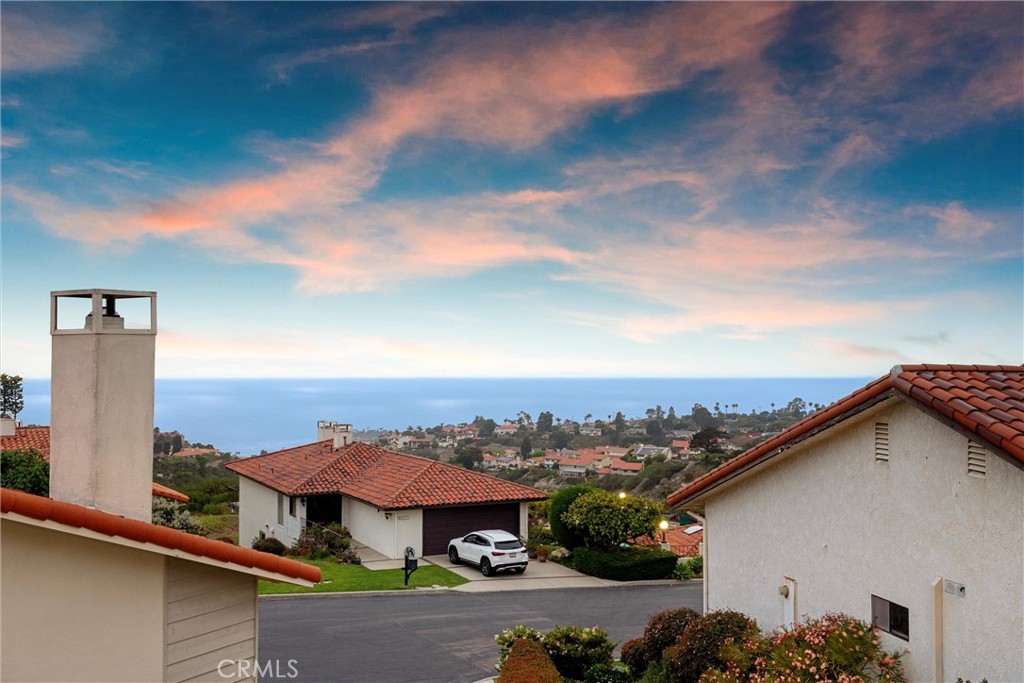 25 Ocean Crest Court