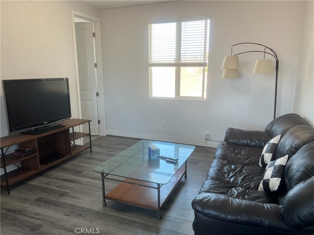 408 Avenida Santa Barbara B