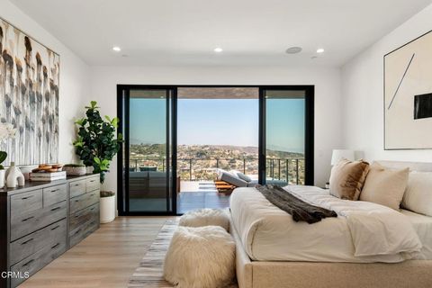 Tiny photo for 708 Skyview Terrace, Ventura, CA 93003 (MLS # V1-31831)