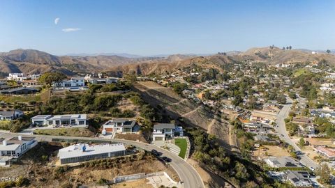 Tiny photo for 708 Skyview Terrace, Ventura, CA 93003 (MLS # V1-31831)