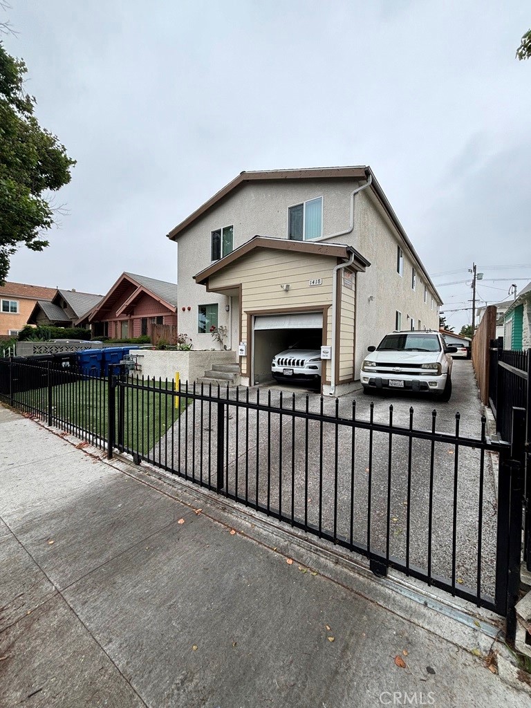 1416 W Rolland Curtis Place