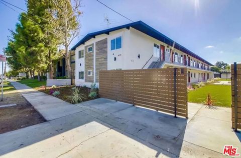 Photo of 14719 Chadron Avenue #17, Gardena, CA 90249 (MLS # 25619339)