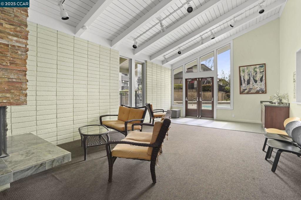 DIABLO HILLS - Residential