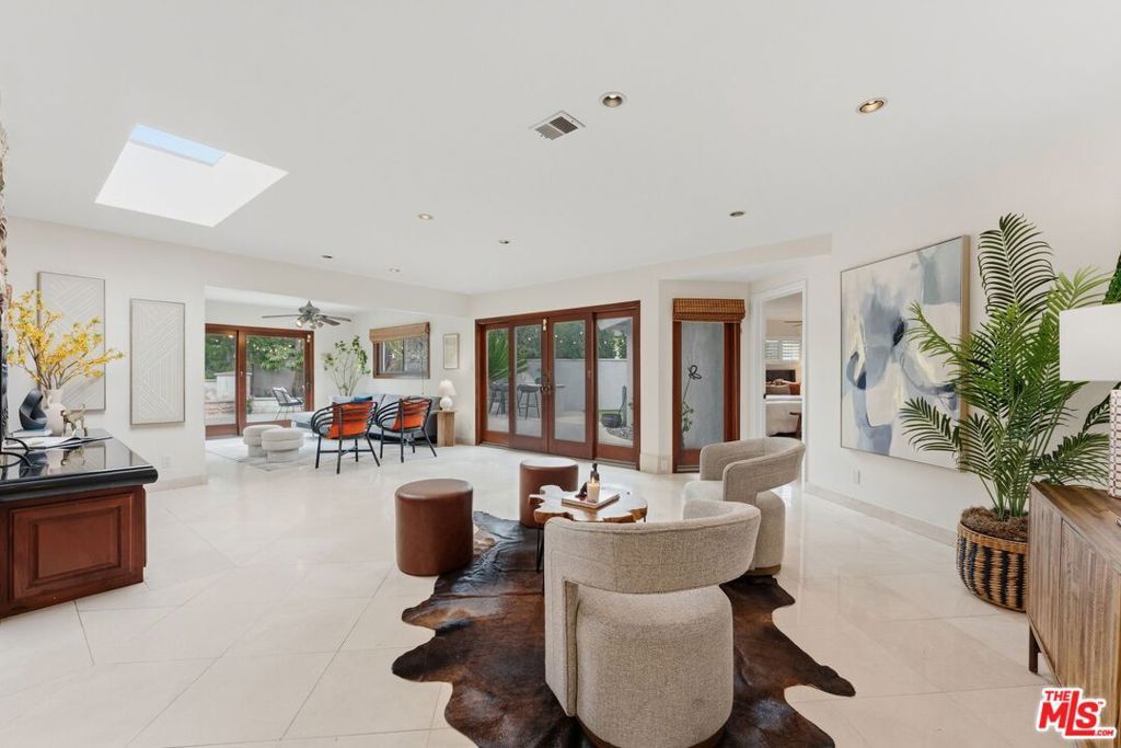 Photo of 6304 W 79th Street, Los Angeles, CA 90045 (MLS # 26658507)