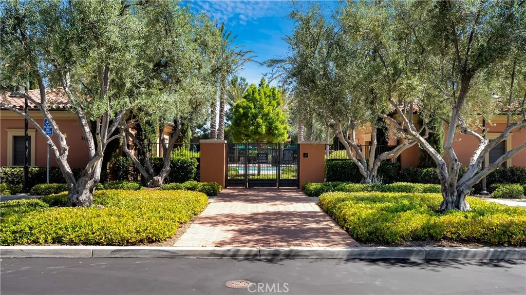 Irvine, California 92618, United States, 3 Bedrooms Bedrooms, ,3 BathroomsBathrooms,Residential,Active,153371