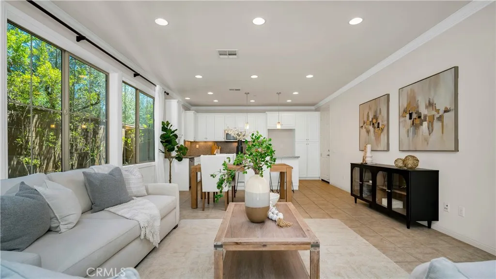 Irvine, California 92618, United States, 3 Bedrooms Bedrooms, ,3 BathroomsBathrooms,Residential,Active,153371