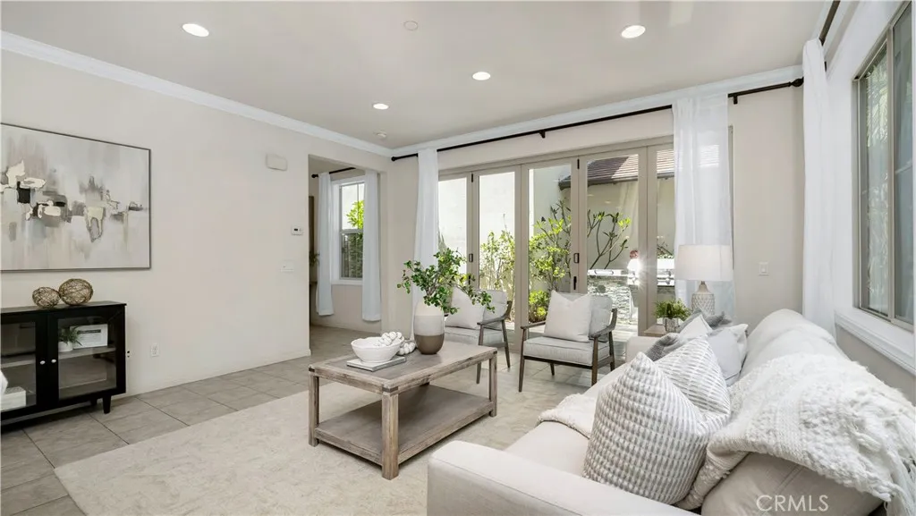 Irvine, California 92618, United States, 3 Bedrooms Bedrooms, ,3 BathroomsBathrooms,Residential,Active,153371