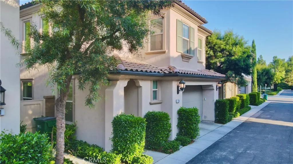 Irvine, California 92618, United States, 3 Bedrooms Bedrooms, ,3 BathroomsBathrooms,Residential,Active,153371