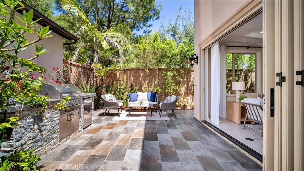 Irvine, California 92618, United States, 3 Bedrooms Bedrooms, ,3 BathroomsBathrooms,Residential,Active,153371