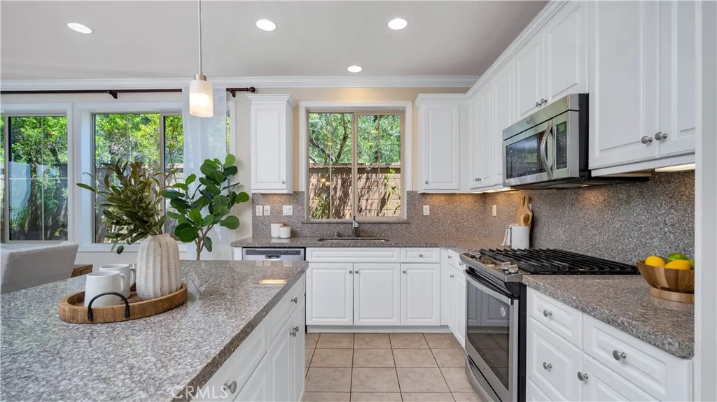 Irvine, California 92618, United States, 3 Bedrooms Bedrooms, ,3 BathroomsBathrooms,Residential,Active,153371