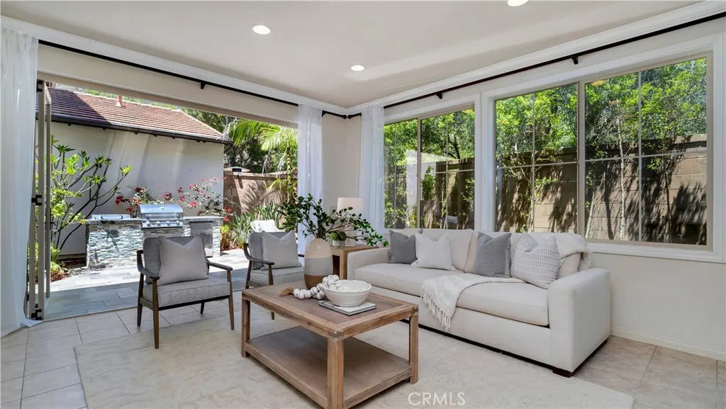 Irvine, California 92618, United States, 3 Bedrooms Bedrooms, ,3 BathroomsBathrooms,Residential,Active,153371