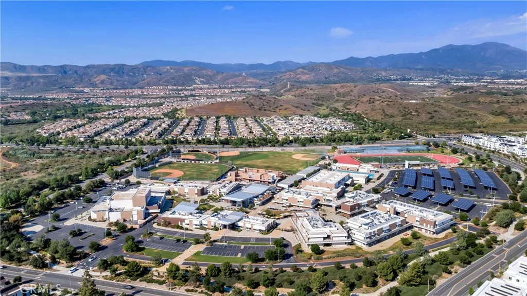 Irvine, California 92618, United States, 3 Bedrooms Bedrooms, ,3 BathroomsBathrooms,Residential,Active,153371